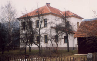 Podružnična šola Trbonje