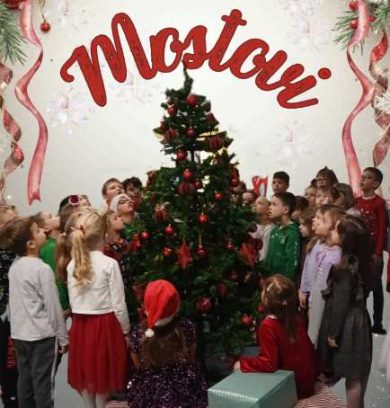 Druga številka šolskega časopisa Mostovi