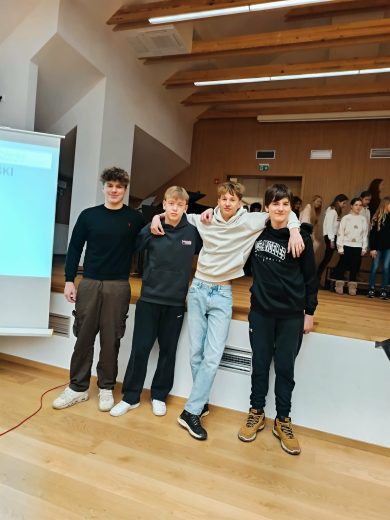 Medobčinski otroški parlament Dravske doline