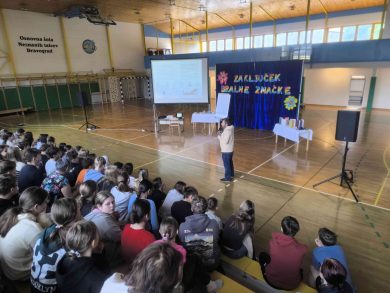 Bralno značko zaključili v družbi ilustratorja