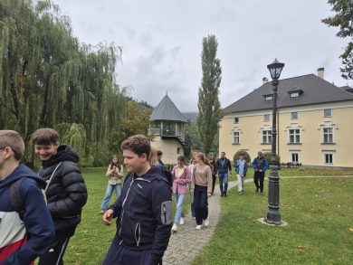 Devetošolci smo spoznavali zgodovino našega kraja